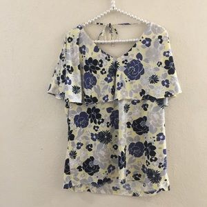 ANN TAYLOR FLORAL PRINT TOP🌺